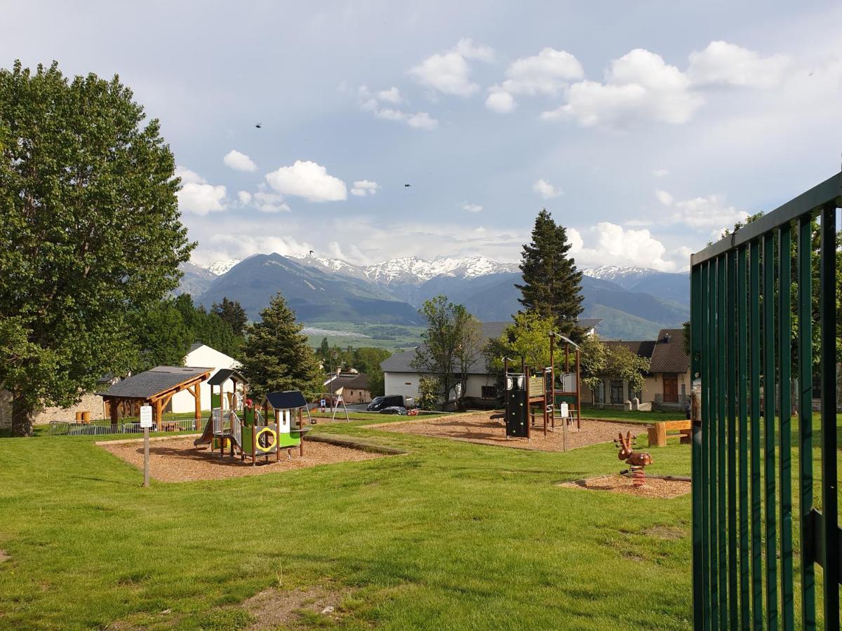 La Petite Chapelle Hotel Font-Romeu-Odeillo-Via Exterior photo