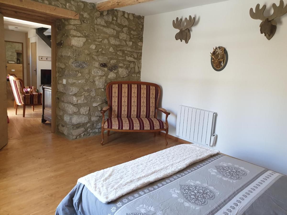 La Petite Chapelle Hotel Font-Romeu-Odeillo-Via Exterior photo