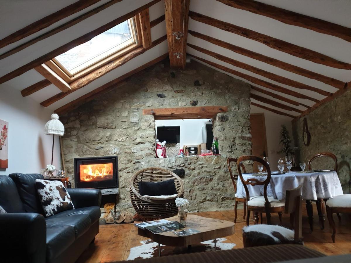 La Petite Chapelle Hotel Font-Romeu-Odeillo-Via Exterior photo